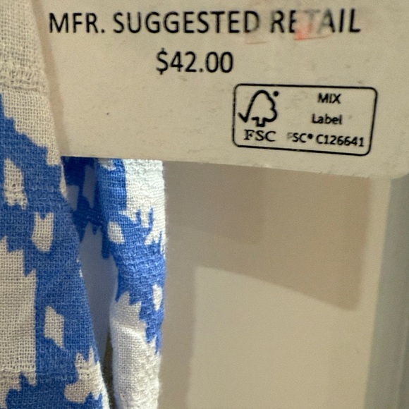 NWT Erika Blue and White Patterned Women's Top with Ruffle Trim - Picture 4 of 6